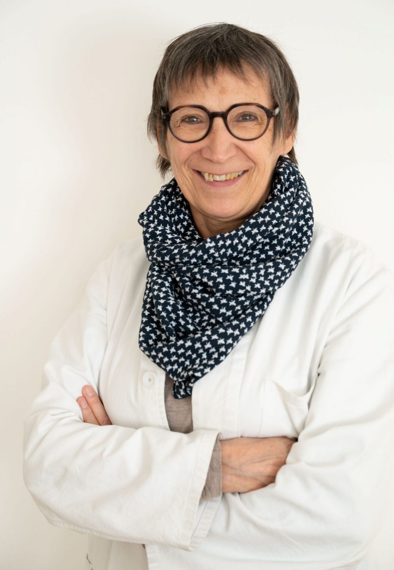 Dr. Simone Cejnar